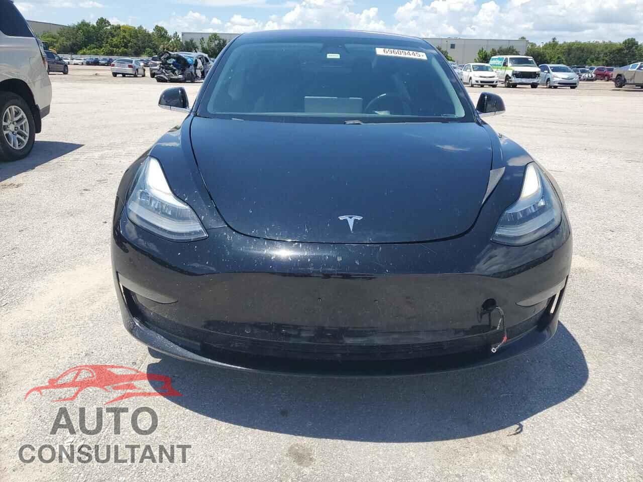TESLA MODEL 3 2018 - 5YJ3E1EA7JF016057