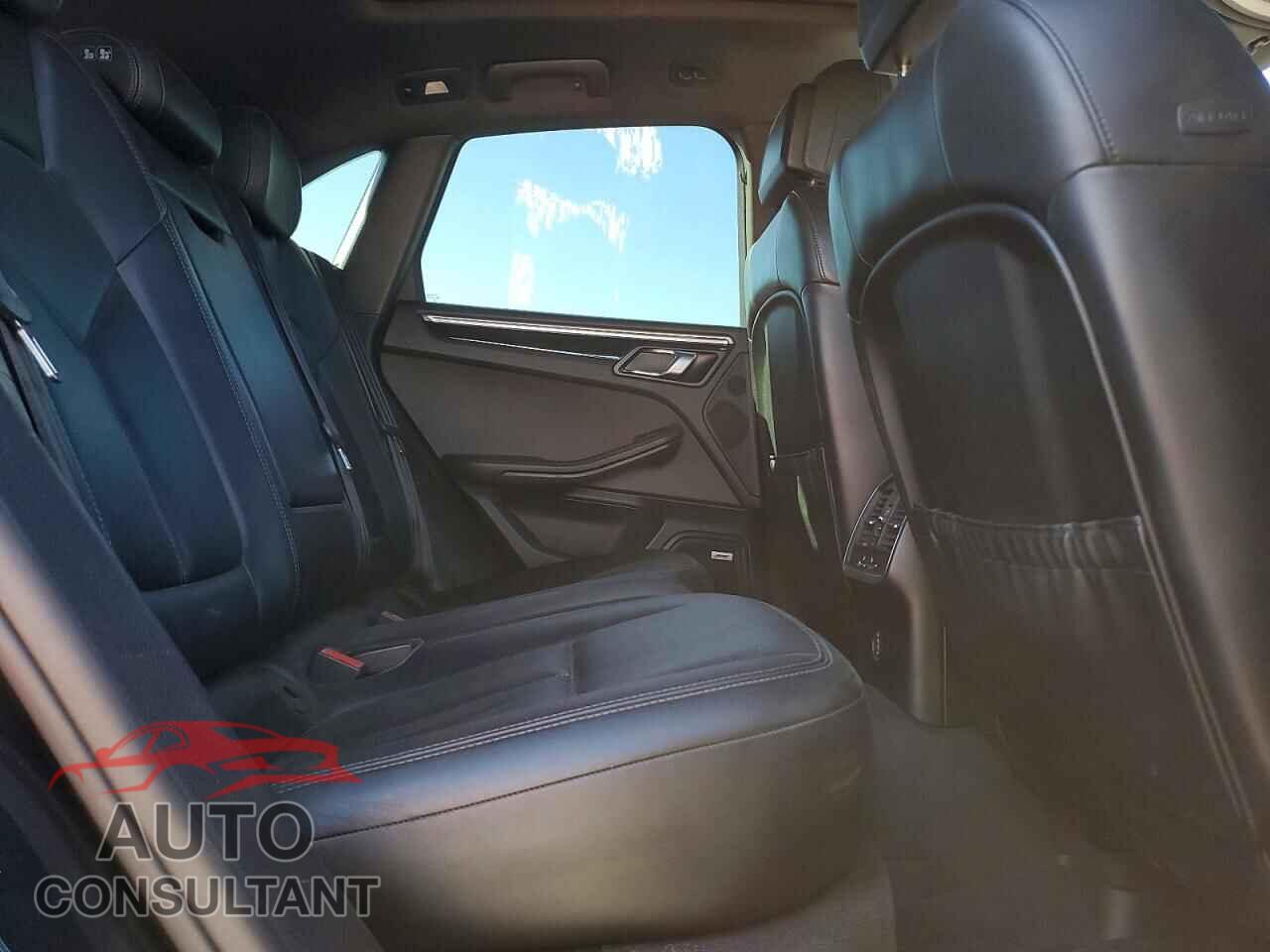 PORSCHE MACAN 2018 - WP1AB2A54JLB34741