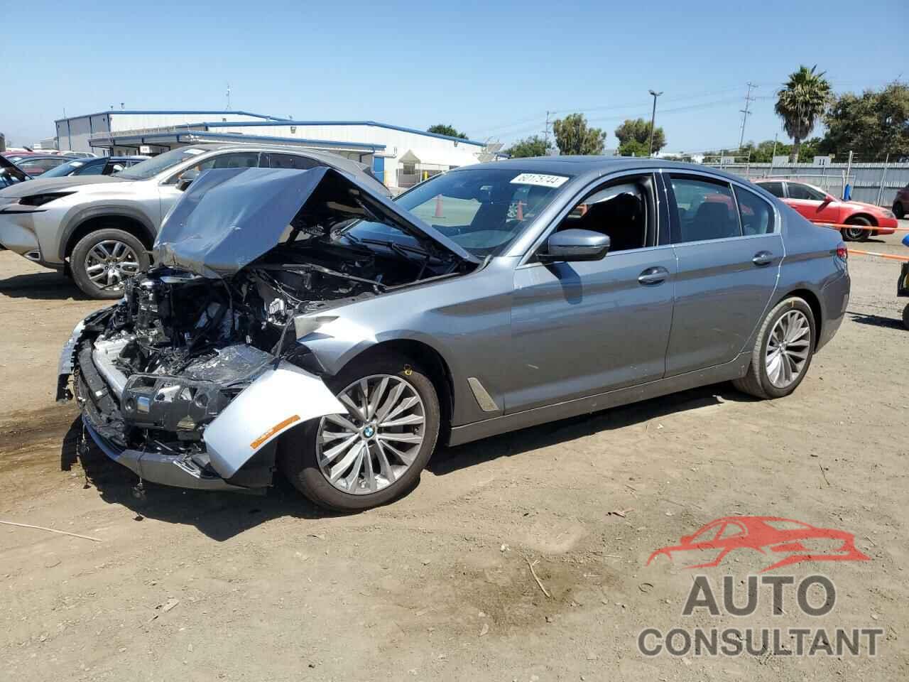 BMW 5 SERIES 2022 - WBA13BJ09NWX58765