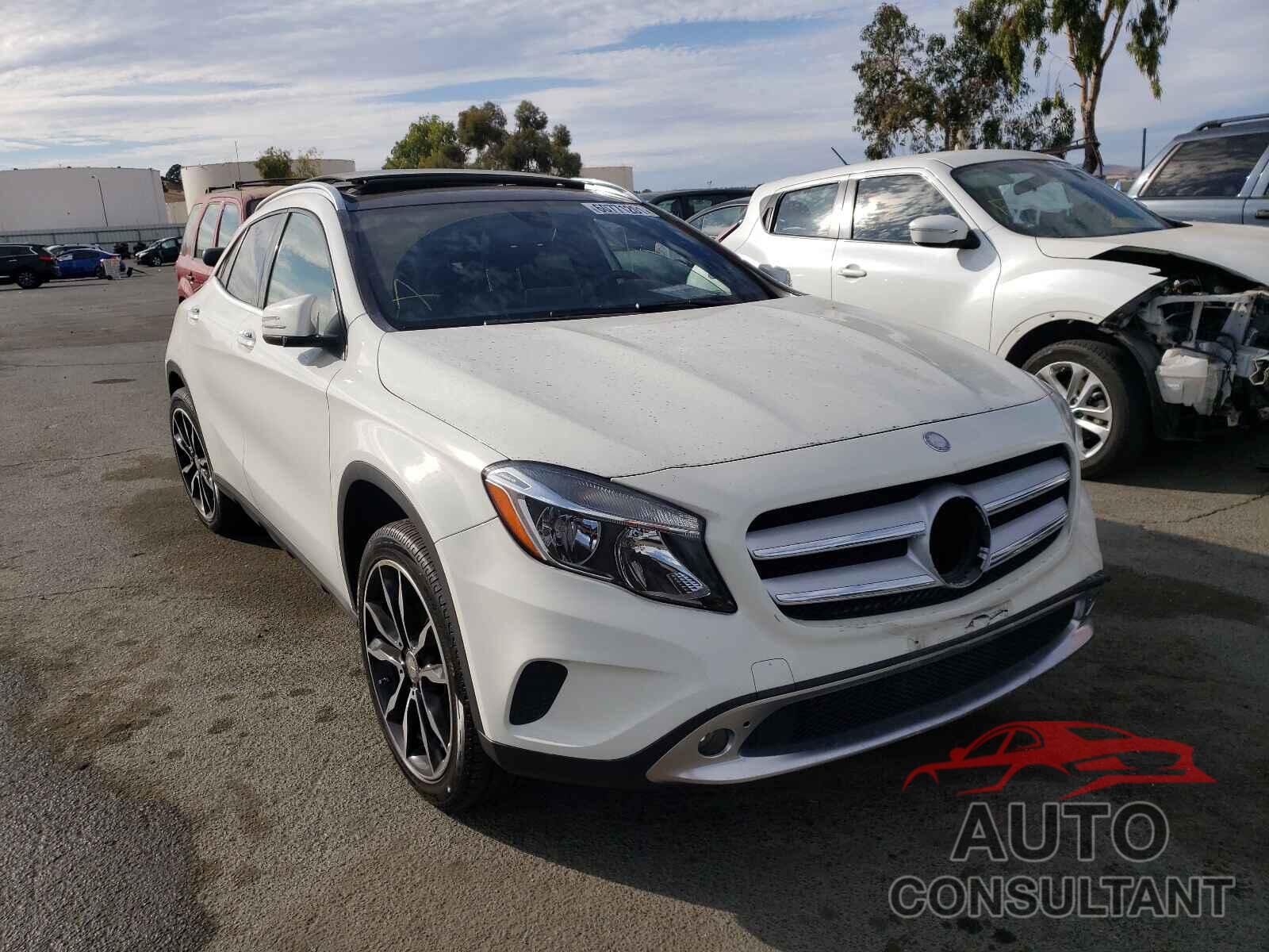 MERCEDES-BENZ GLA-CLASS 2016 - WDCTG4EB1GJ262375