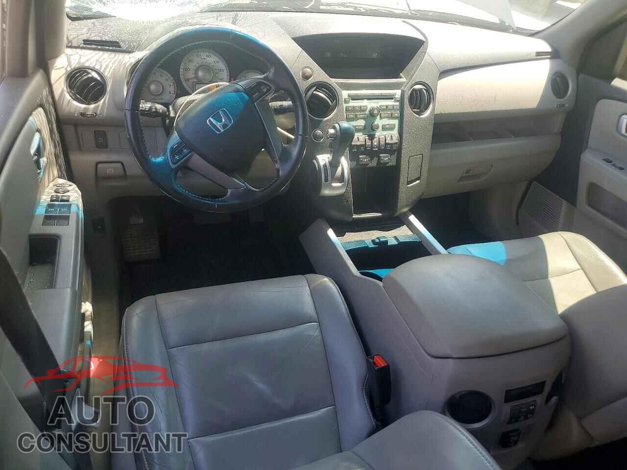 HONDA PILOT 2011 - 5FNYF4H55BB053600
