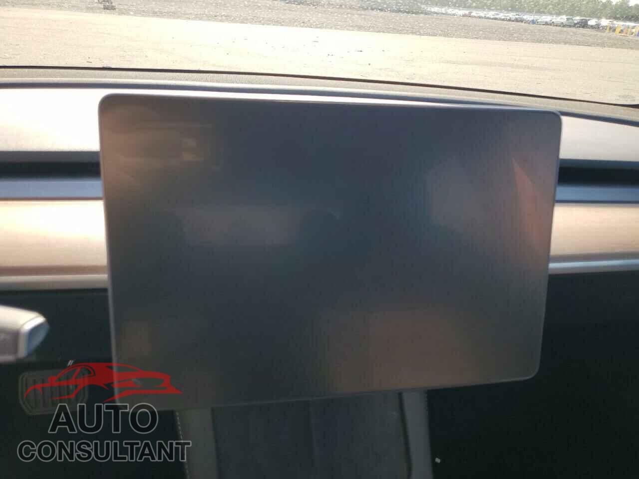 TESLA MODEL 3 2023 - 5YJ3E1EA4PF705577