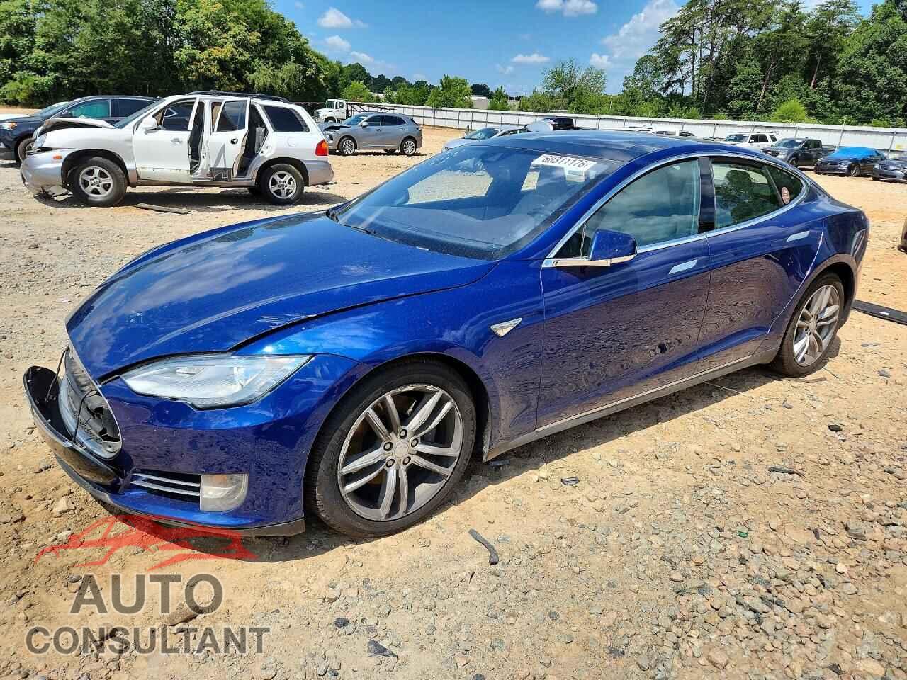 TESLA MODEL S 2015 - 5YJSA1E20FF117223