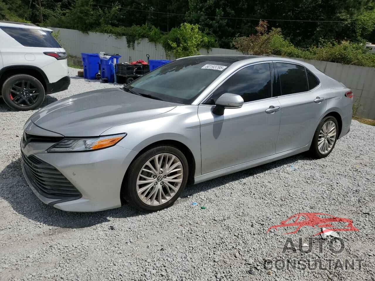 TOYOTA CAMRY 2018 - 4T1B11HK4JU006889