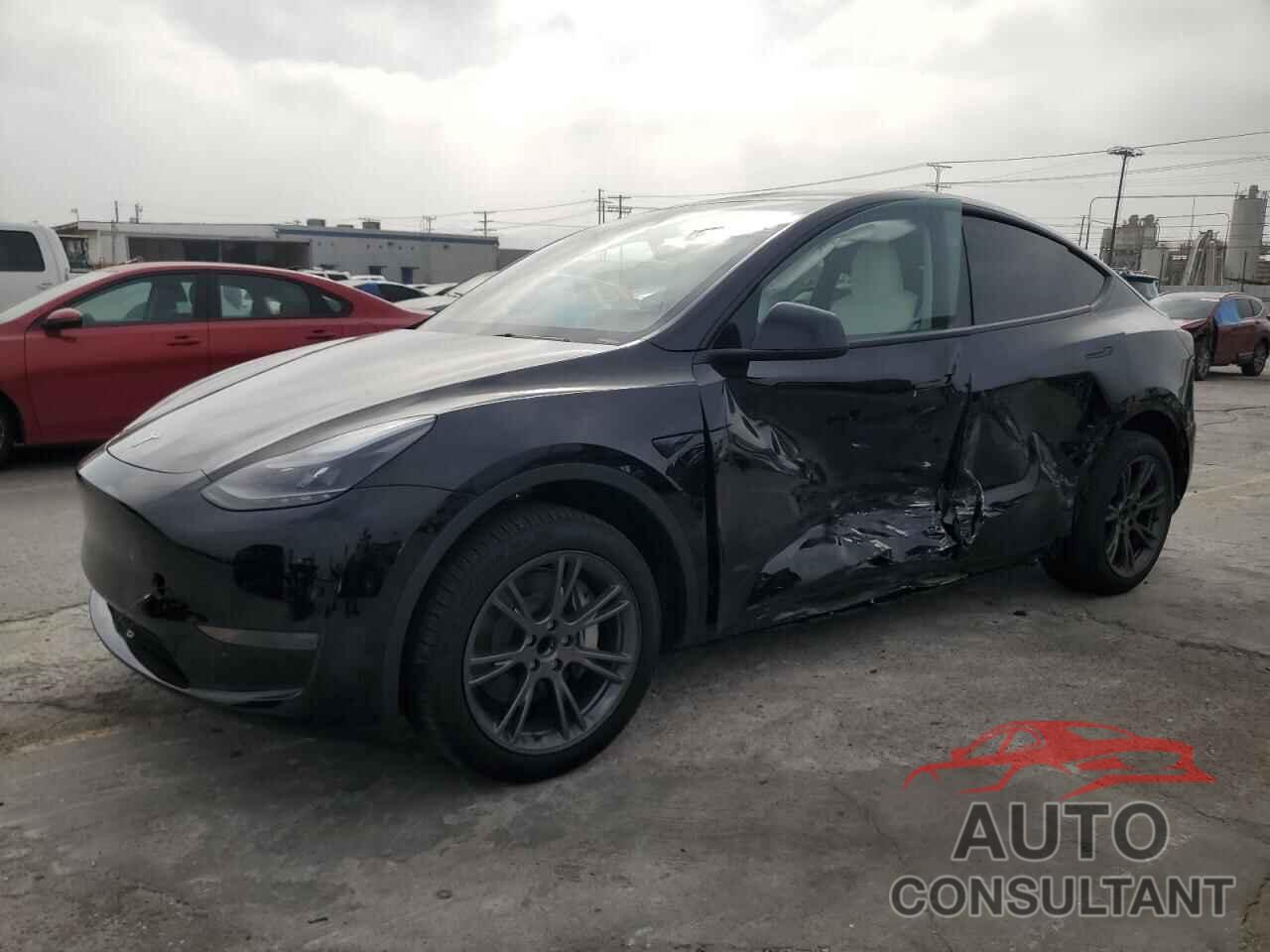 TESLA MODEL Y 2025 - 7SAYGDED1SF276986