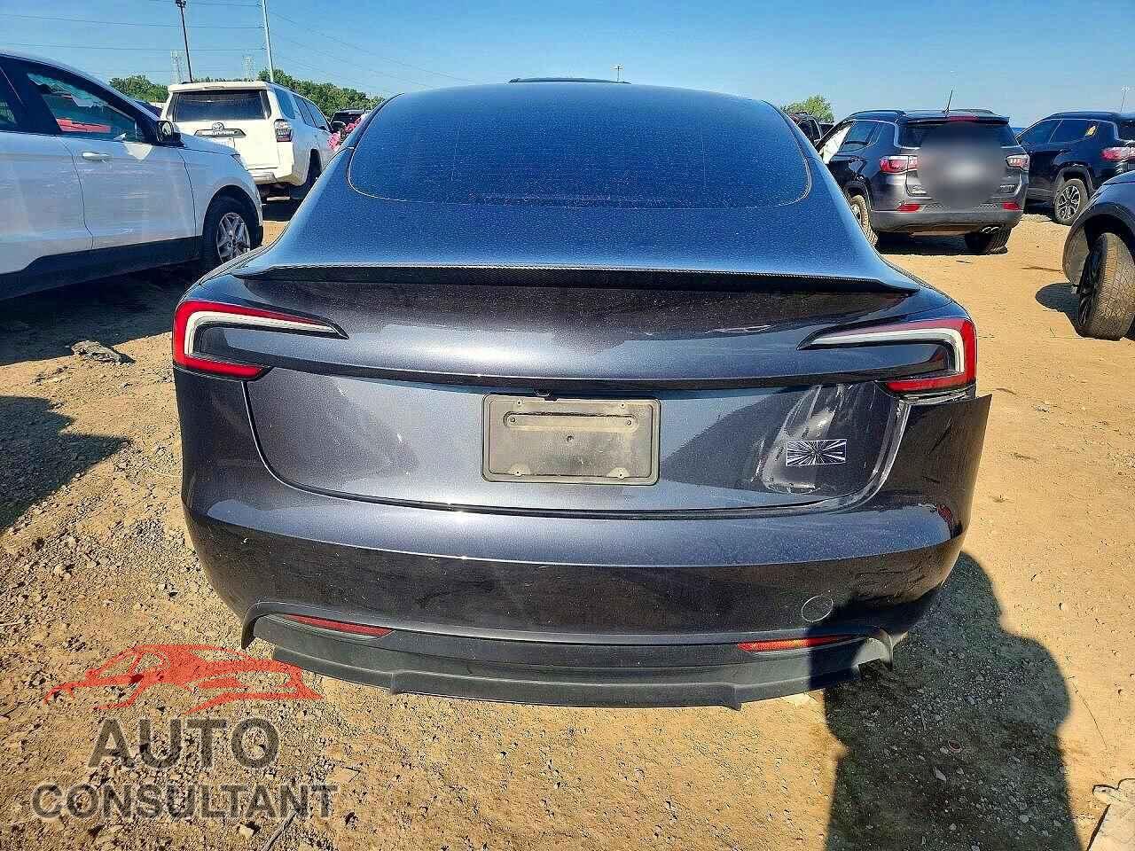 TESLA MODEL 3 2024 - 5YJ3E1ET3RF894906