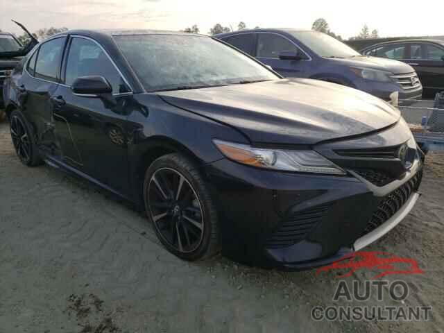 TOYOTA CAMRY 2018 - 4T1B61HK9JU159219