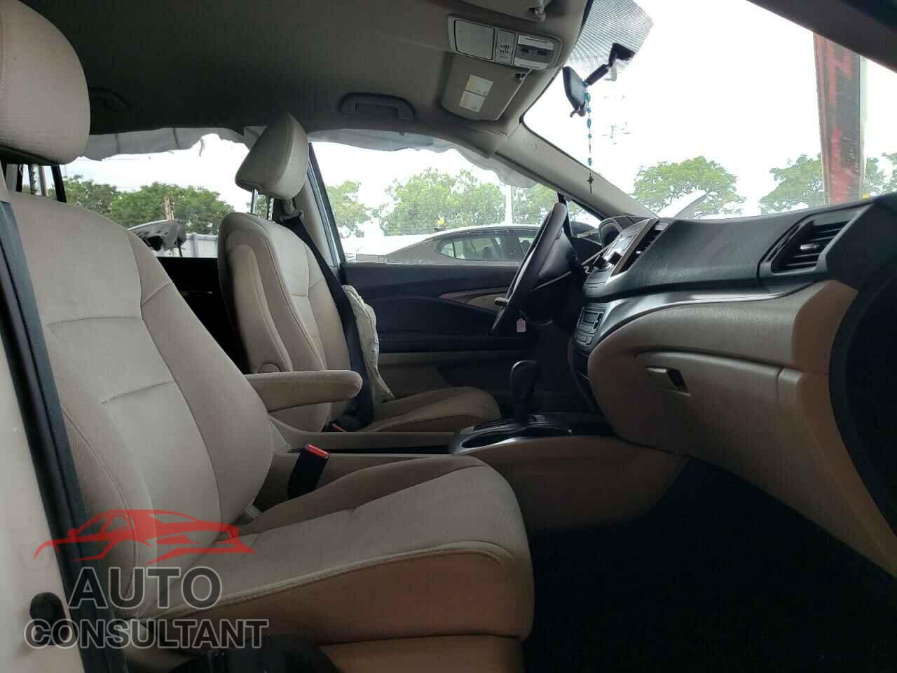 HONDA PILOT 2018 - 5FNYF6H13JB001907