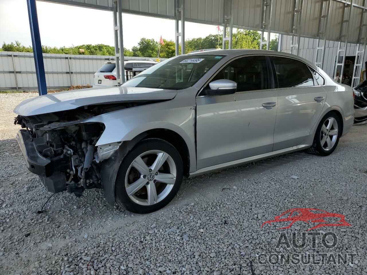 VOLKSWAGEN PASSAT 2014 - 1VWAT7A35EC056158