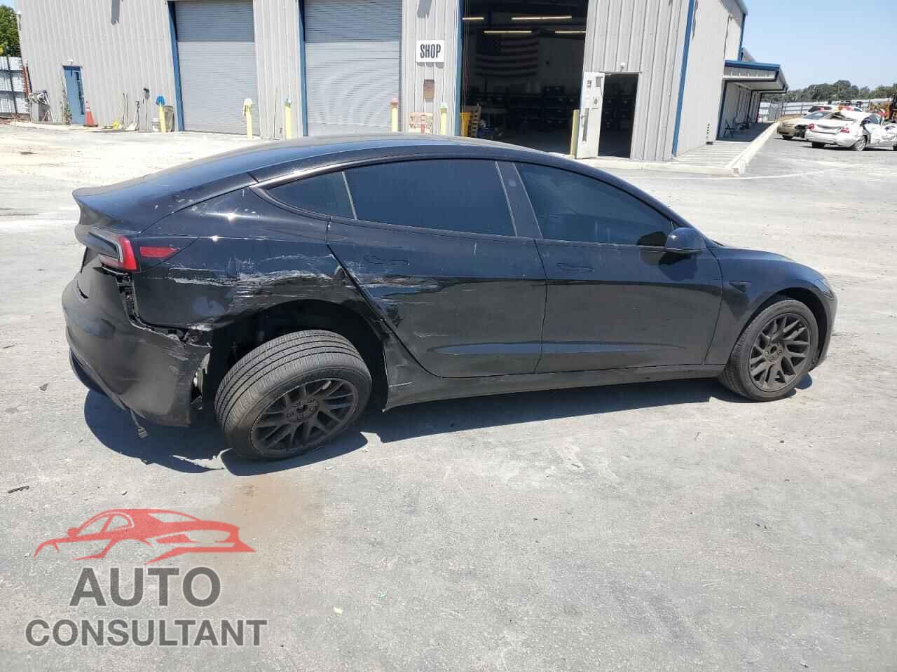 TESLA MODEL 3 2024 - 5YJ3E1EA4RF782713