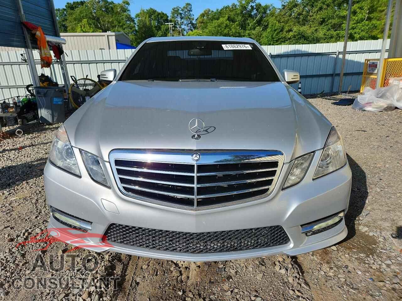 MERCEDES-BENZ E-CLASS 2012 - WDDHF5KB0CA588306