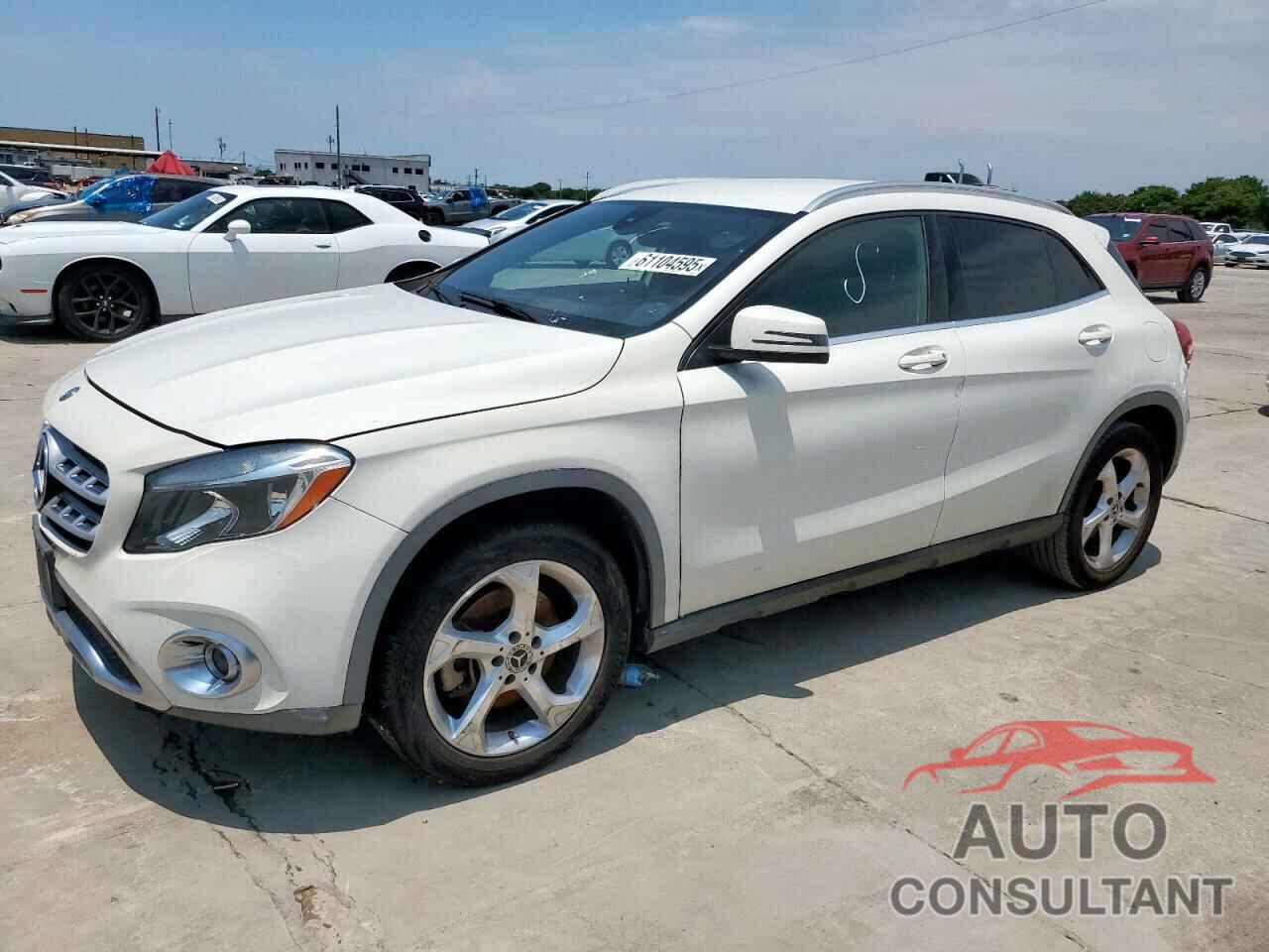 MERCEDES-BENZ GLA-CLASS 2018 - WDCTG4EB4JJ449424