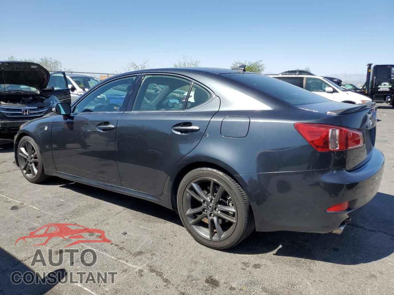 LEXUS IS 2011 - JTHBF5C26B2100448