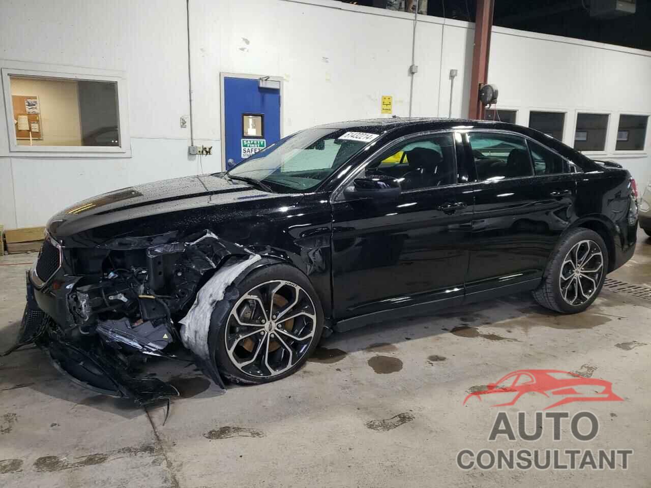 FORD TAURUS 2018 - 1FAHP2KT6JG142370