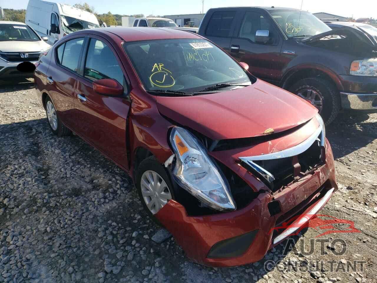 NISSAN VERSA 2018 - 3N1CN7AP5JL882969