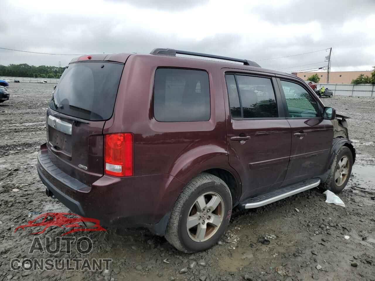 HONDA PILOT 2011 - 5FNYF4H62BB008848