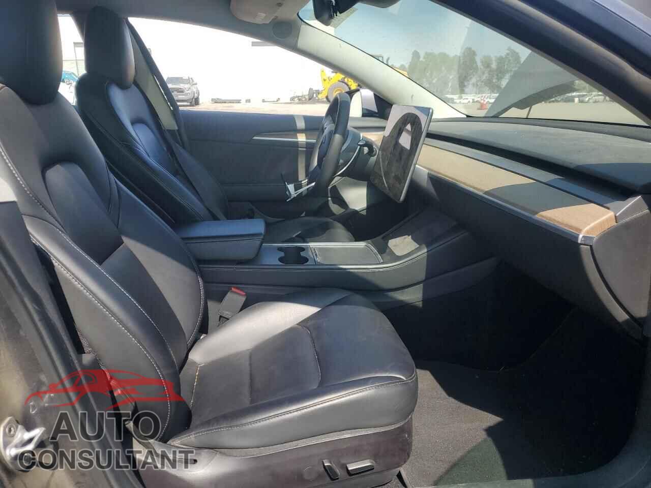 TESLA MODEL 3 2022 - 5YJ3E1EB9NF142810