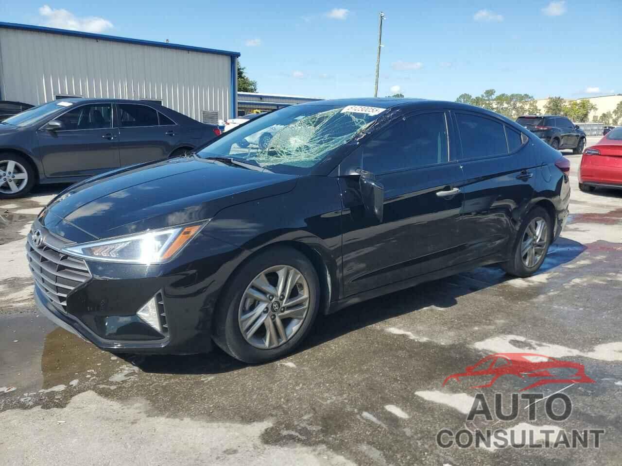 HYUNDAI ELANTRA 2019 - 5NPD84LF5KH435765