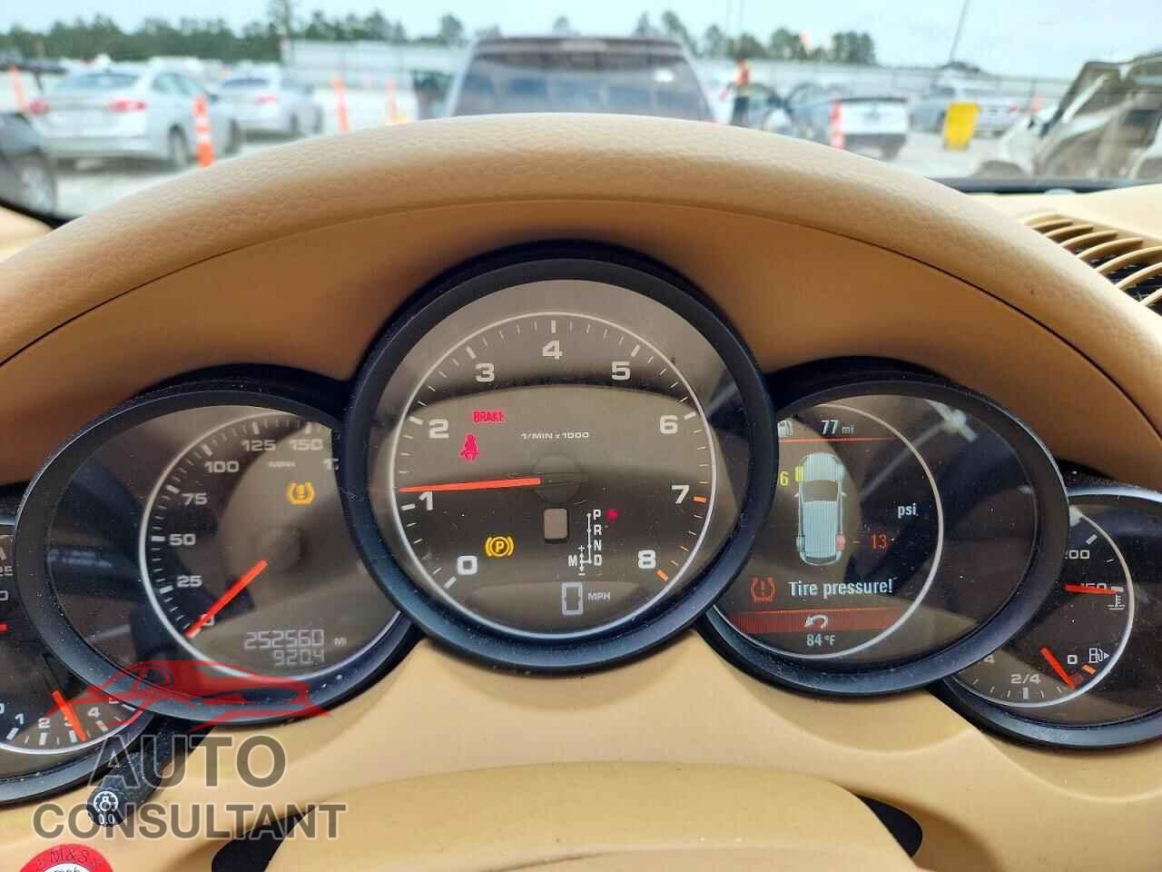 PORSCHE CAYENNE 2012 - WP1AA2A2XCLA07715
