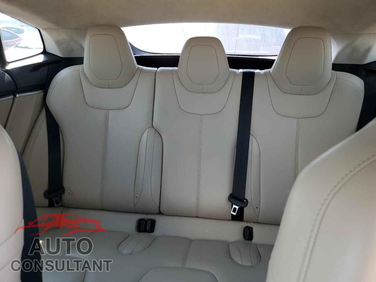 TESLA MODEL S 2015 - 5YJSA1S22FF093642