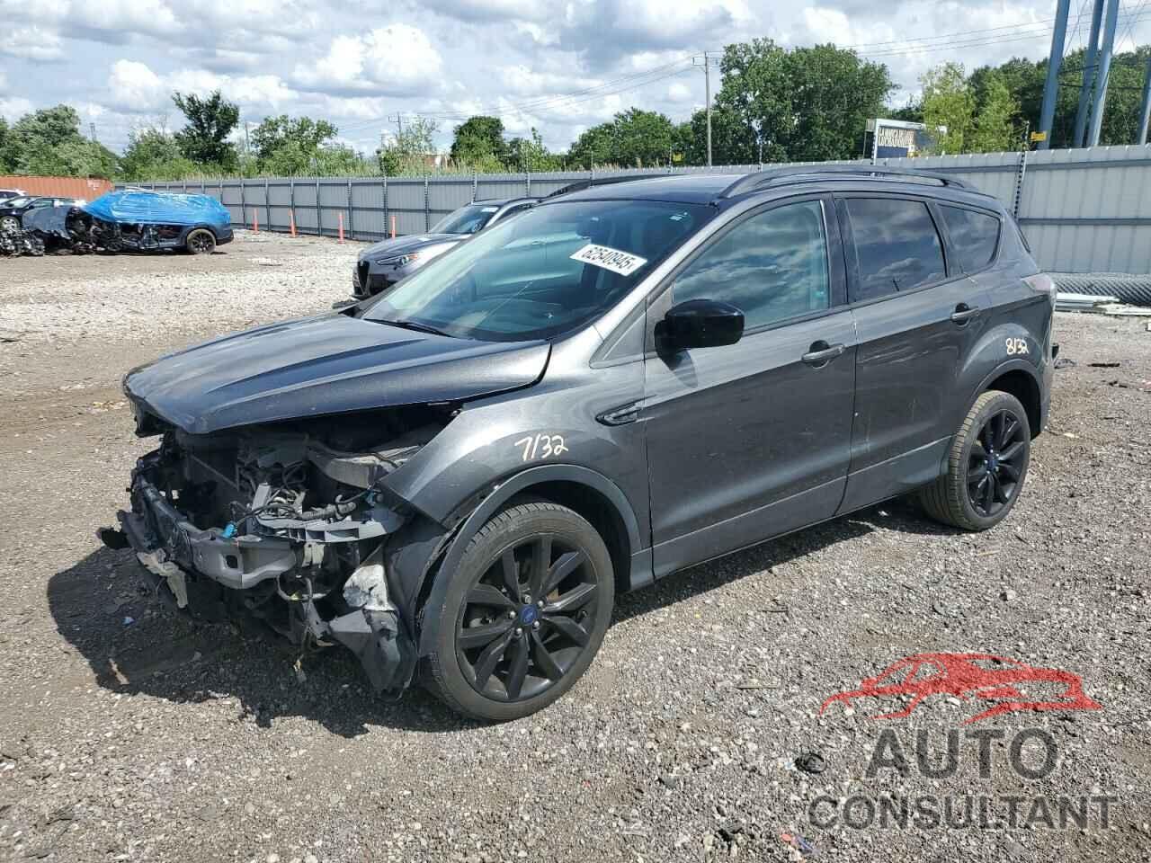 FORD ESCAPE 2017 - 1FMCU9GD4HUA12814