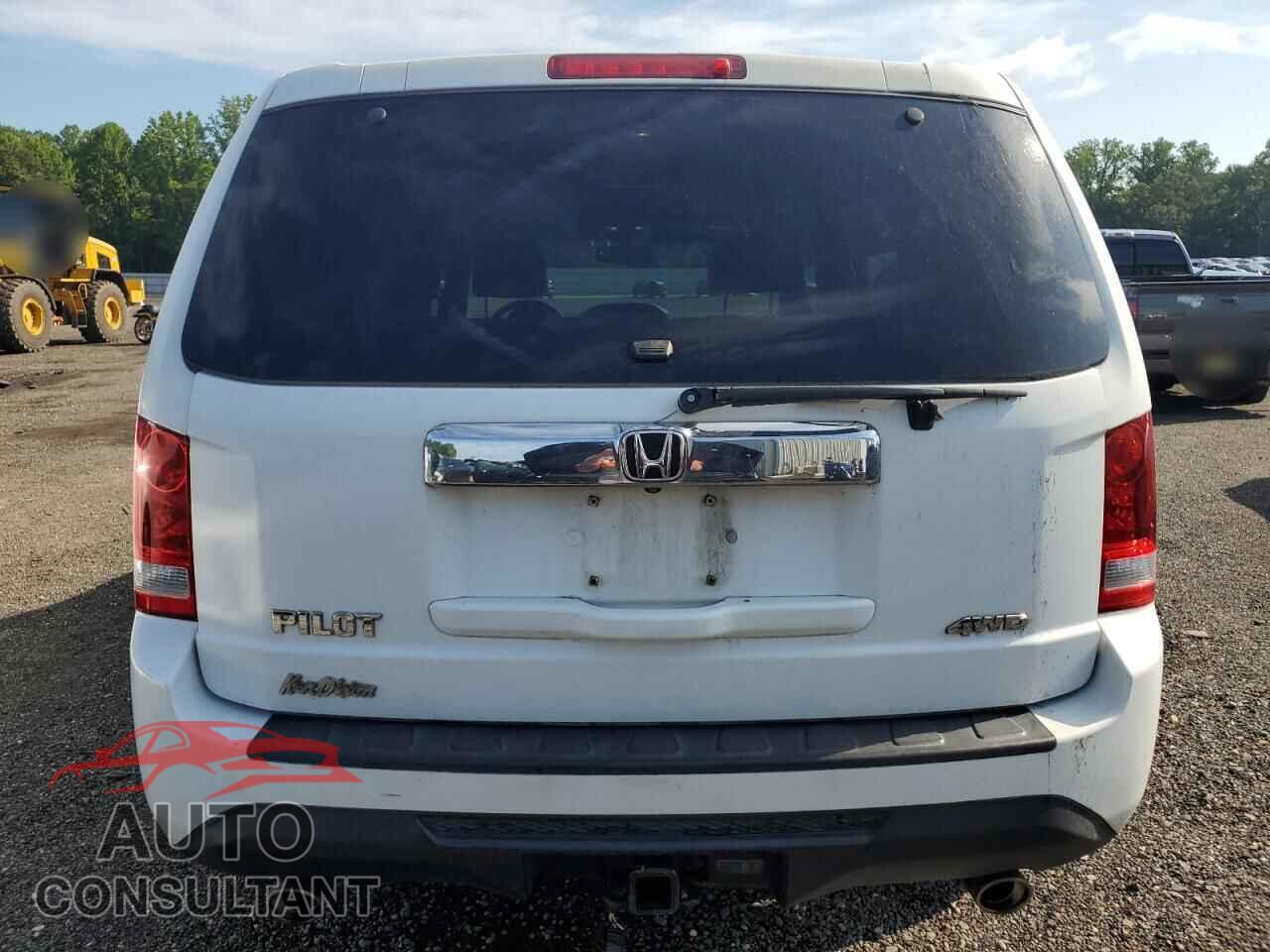 HONDA PILOT 2013 - 5FNYF4H77DB007206