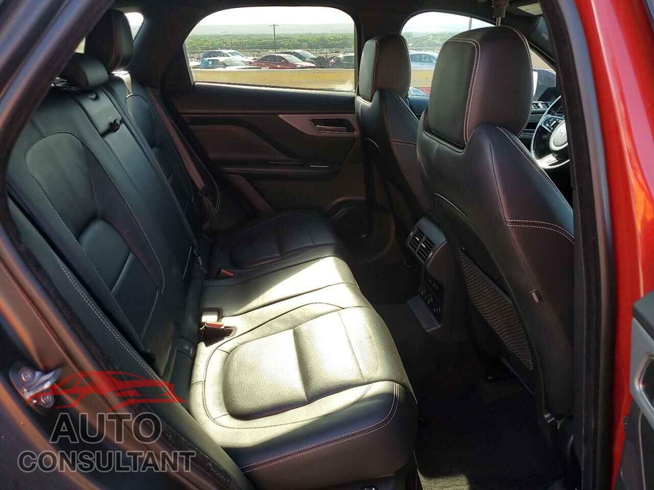 JAGUAR F-PACE 2018 - SADCM2FV2JA244183