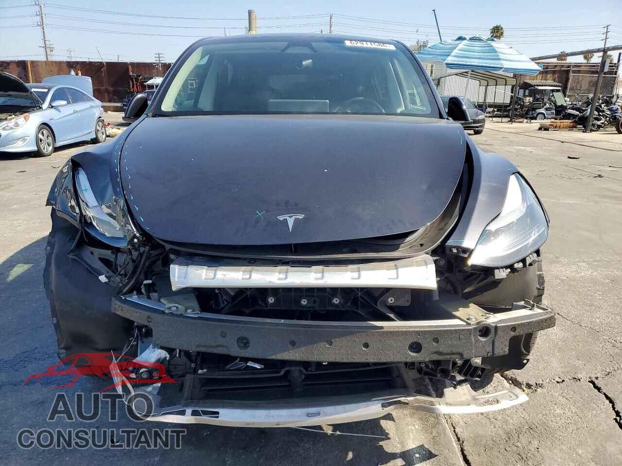 TESLA MODEL Y 2024 - 7SAYGDED3RF102444