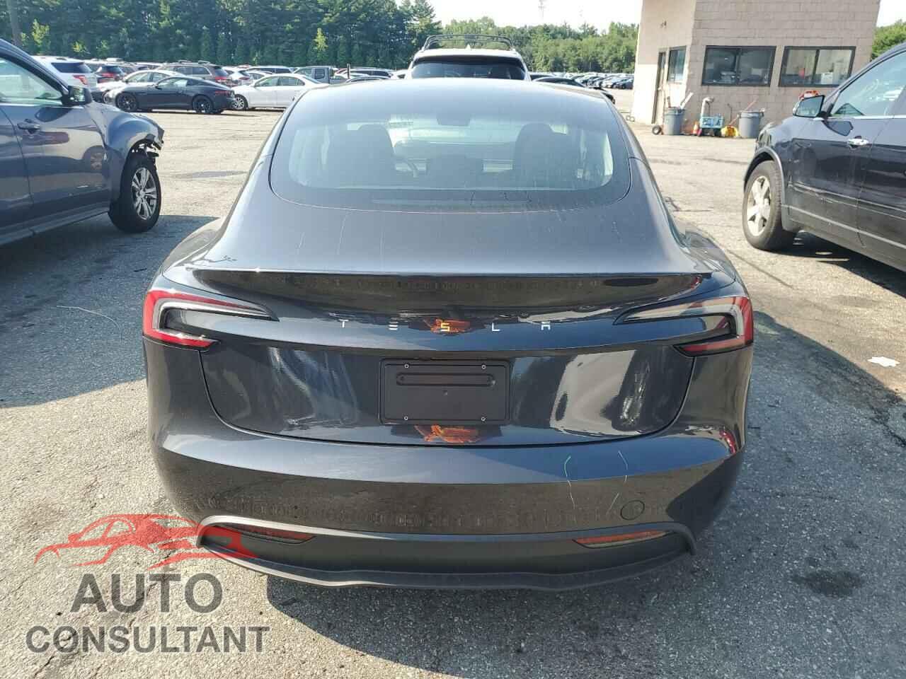 TESLA MODEL 3 2024 - 5YJ3E1EA9RF770413