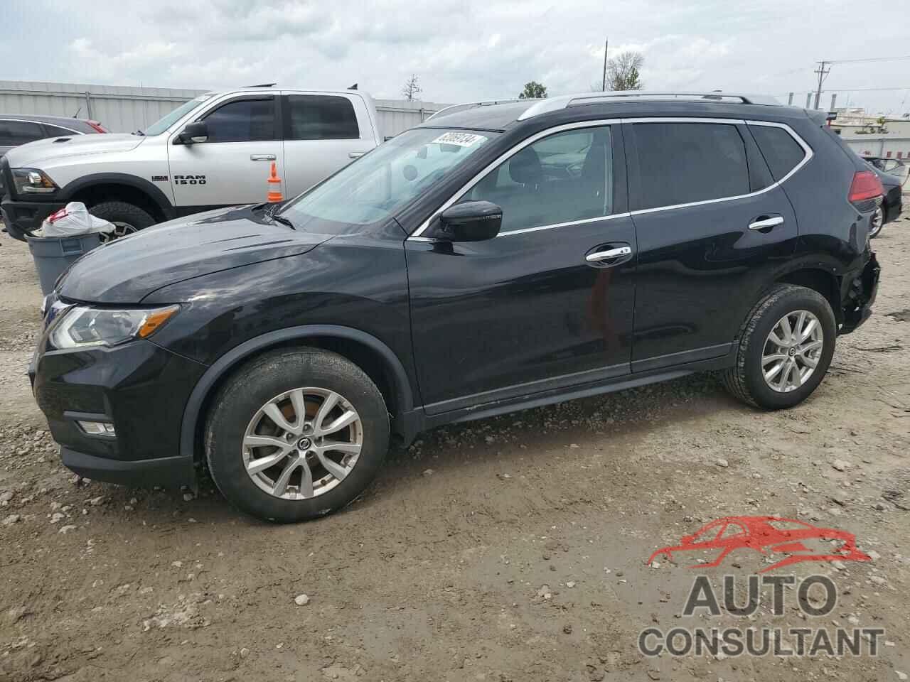 NISSAN ROGUE 2017 - KNMAT2MV3HP526266