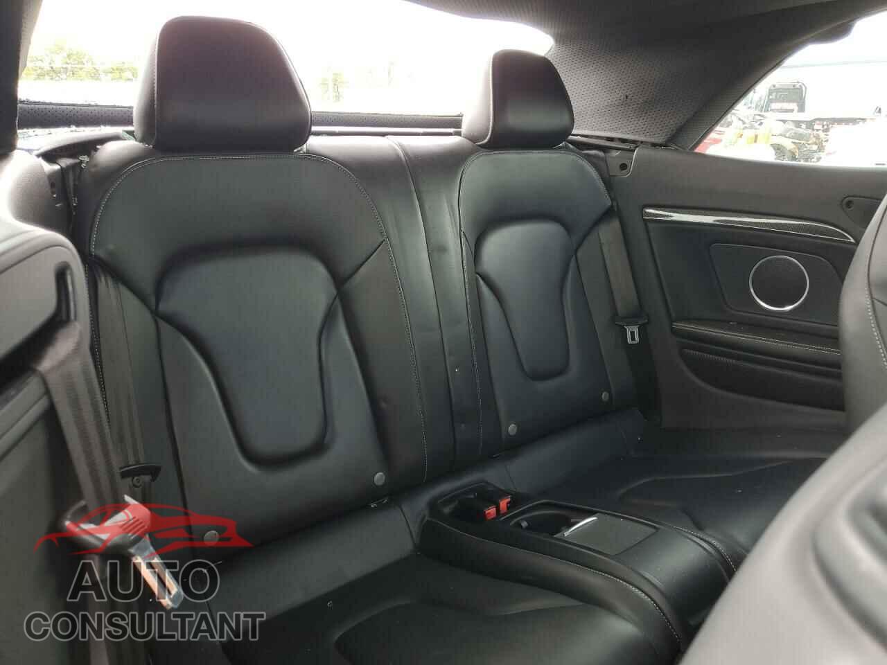AUDI S5/RS5 2013 - WAUCGAFH9DN001083