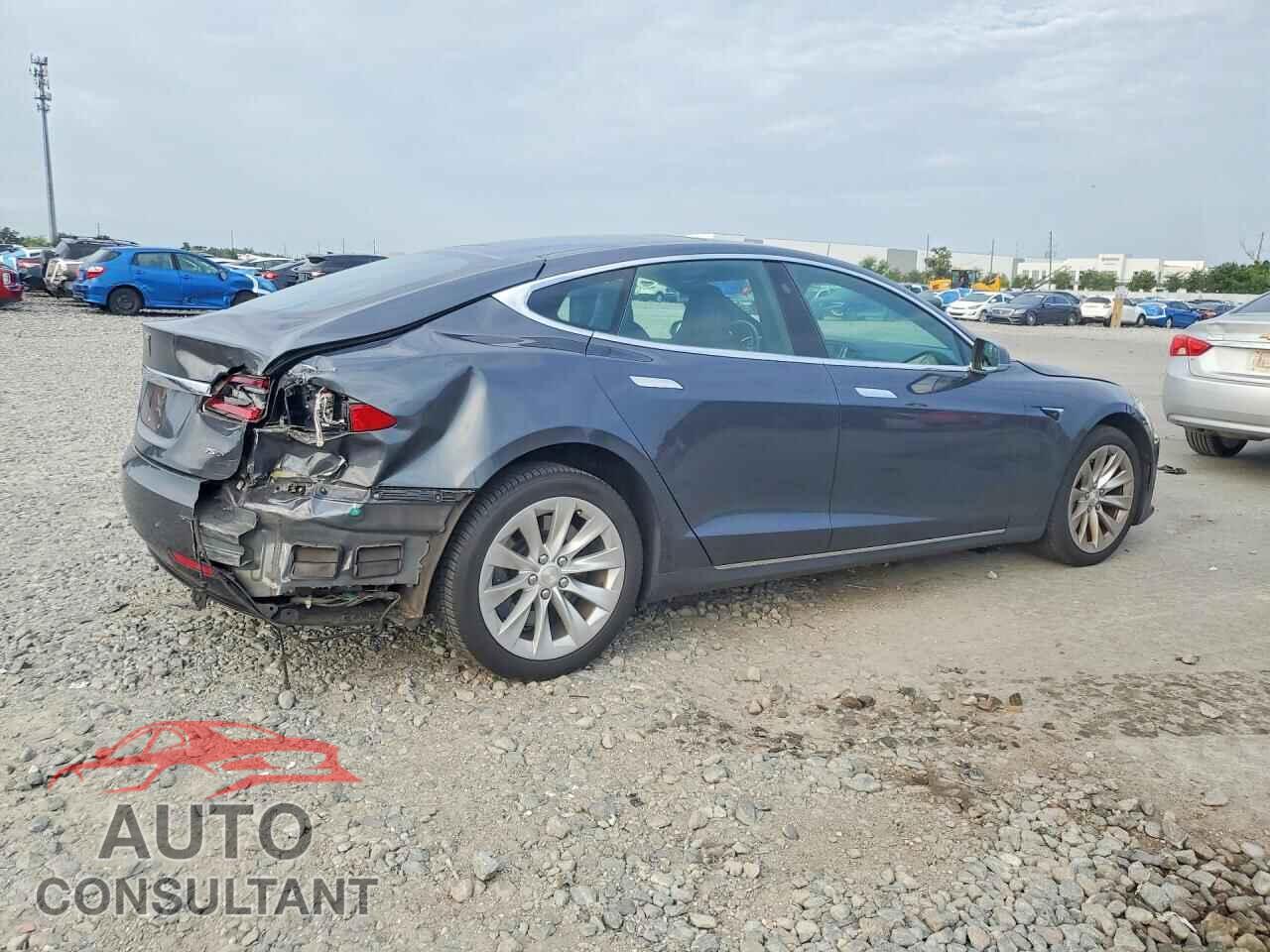TESLA MODEL S 2017 - 5YJSA1E26HF232444