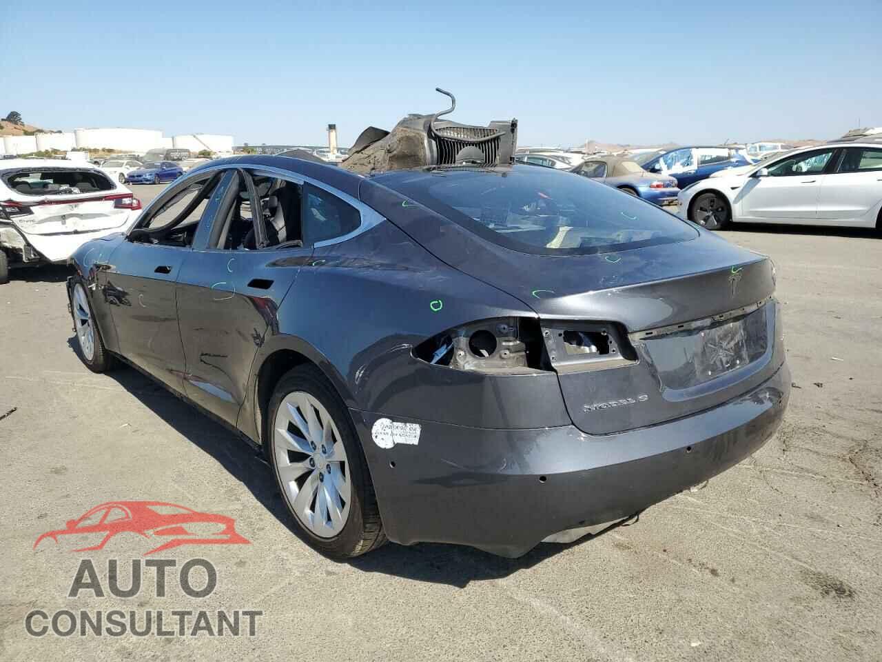 TESLA MODEL S 2018 - 5YJSA1E28JF281666