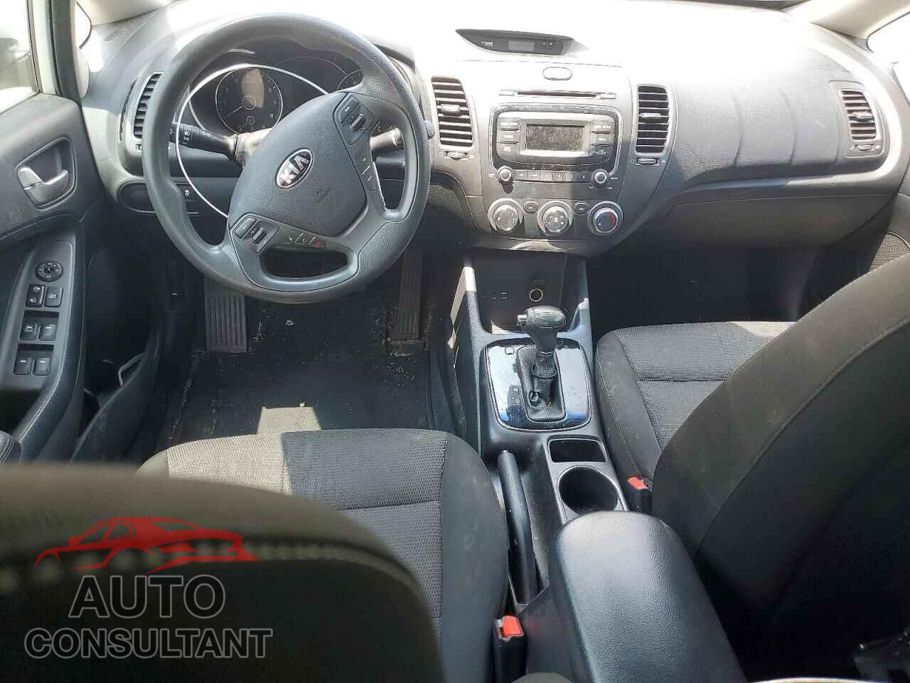 KIA FORTE 2017 - 3KPFK4A76HE070502