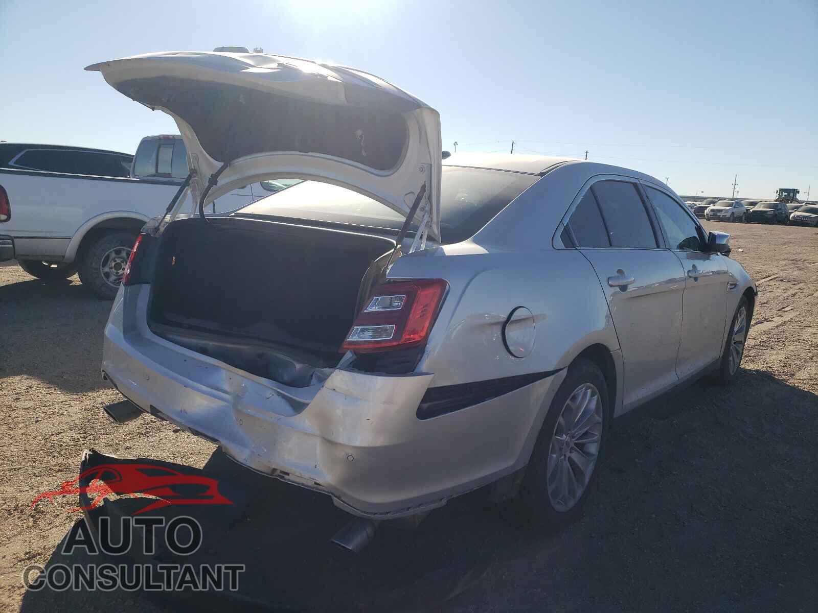 FORD TAURUS 2017 - 1FAHP2F81HG104321