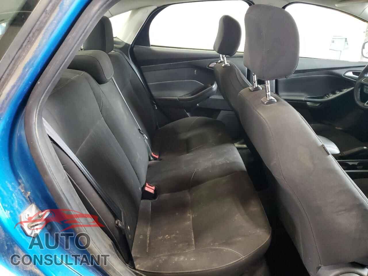 FORD FOCUS 2015 - 1FADP3F25FL312643