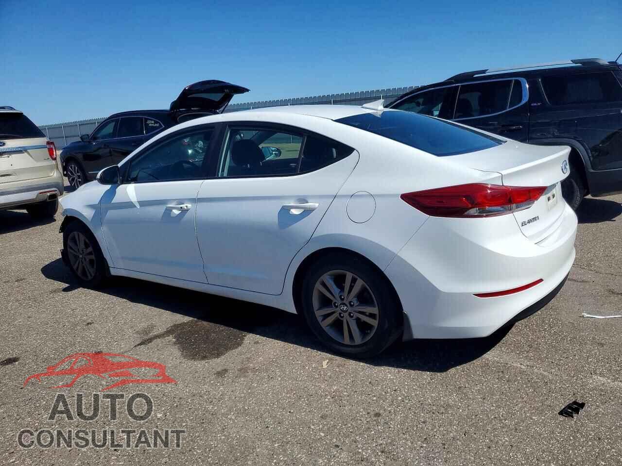 HYUNDAI ELANTRA 2018 - 5NPD84LF0JH347320