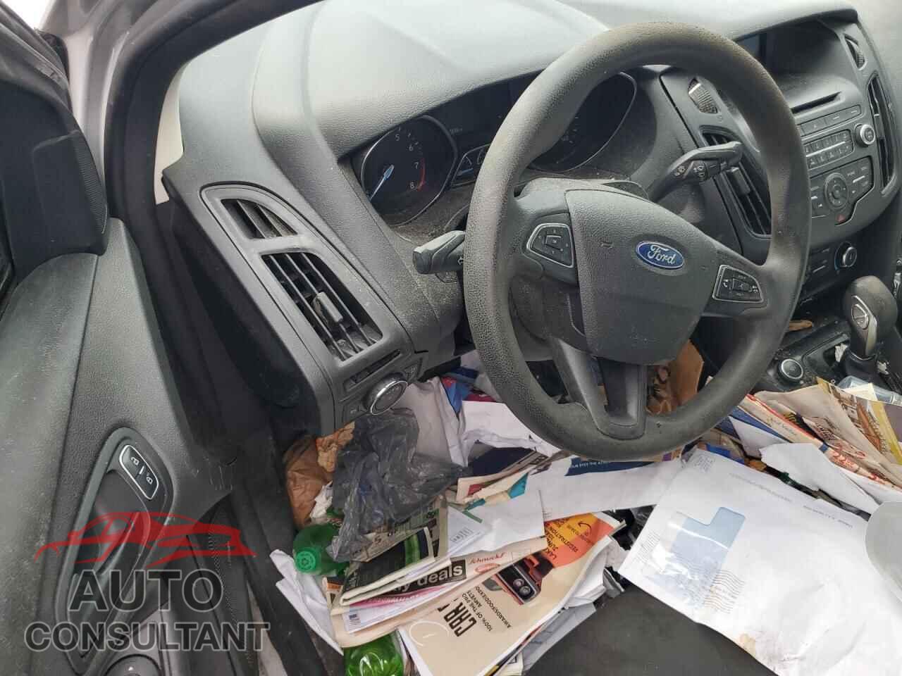 FORD FOCUS 2015 - 1FADP3E25FL338872