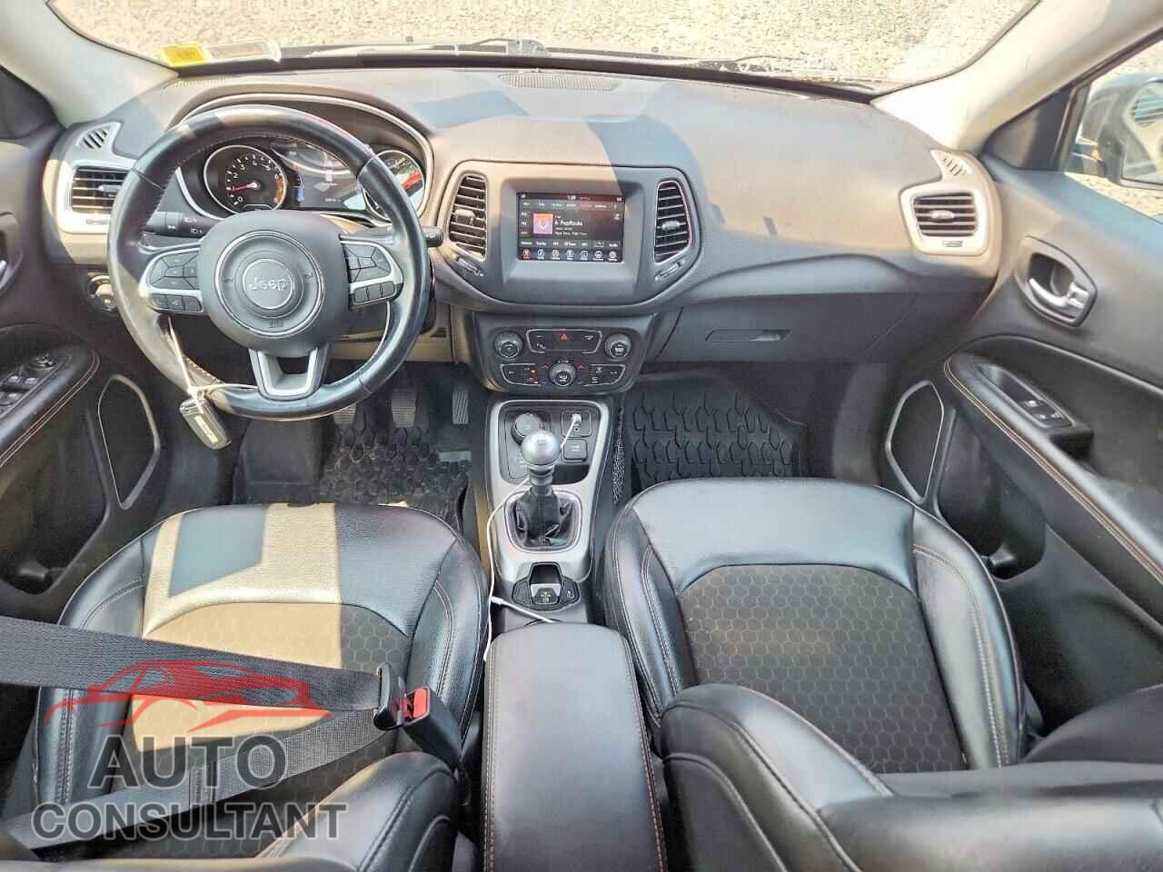 JEEP COMPASS 2020 - 3C4NJDBB4LT230883