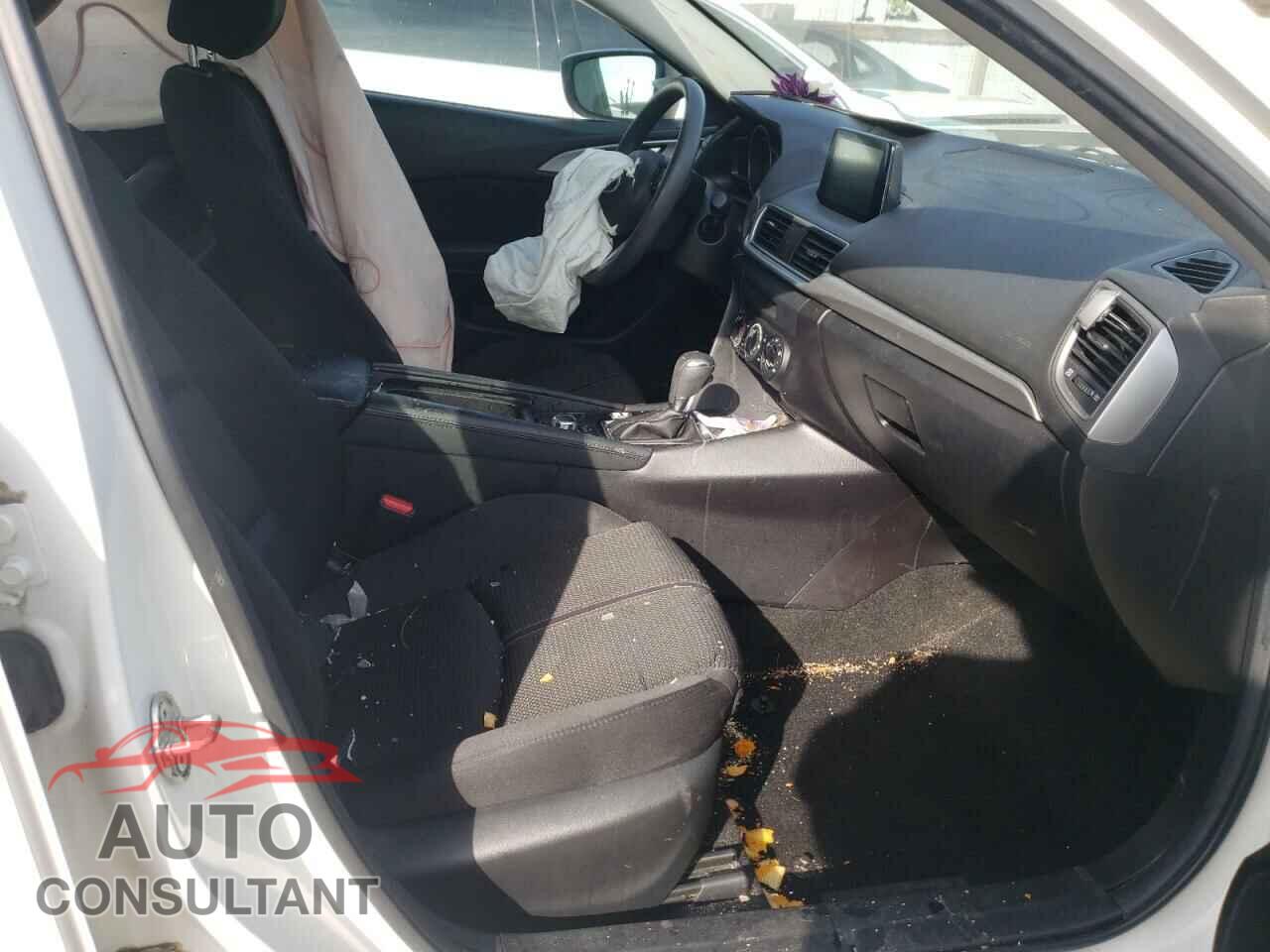 MAZDA 3 2017 - 3MZBN1U78HM102840