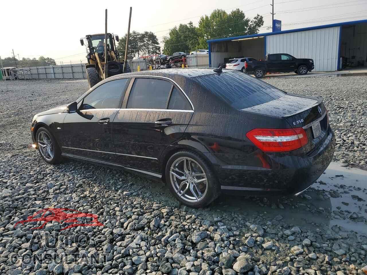 MERCEDES-BENZ E-CLASS 2012 - WDDHF5KB6CA629523
