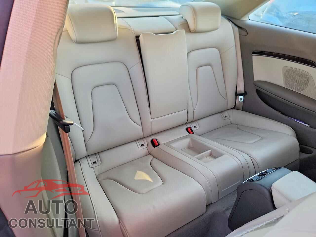 AUDI A5 2012 - WAULFAFR7CA042992