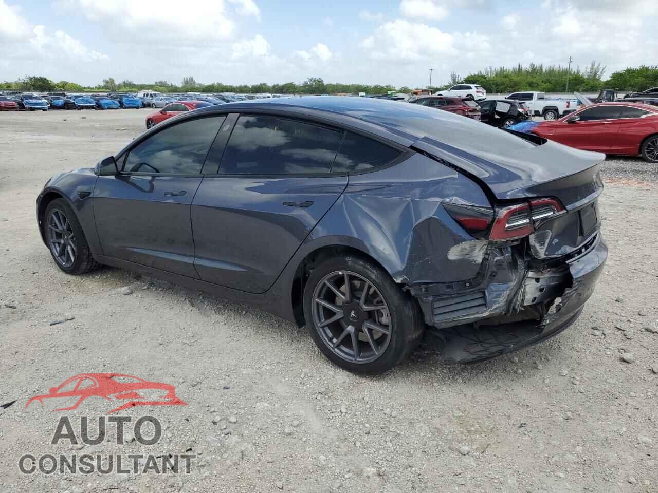 TESLA MODEL 3 2023 - 5YJ3E1EA5PF512967