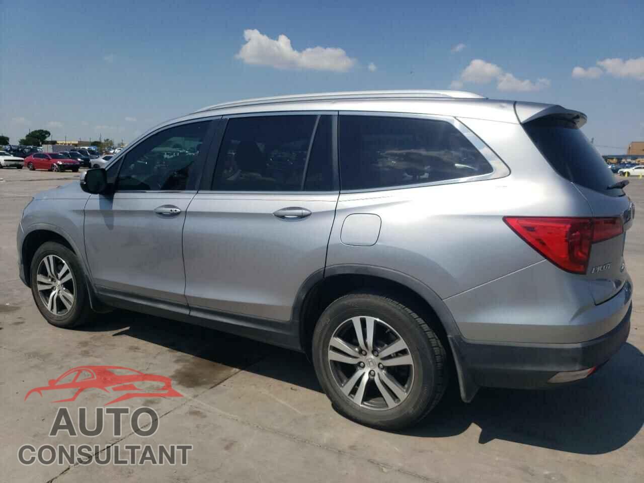 HONDA PILOT 2017 - 5FNYF5H37HB017596