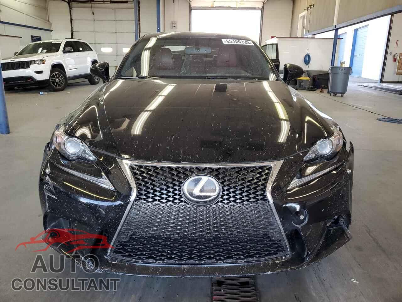 LEXUS IS 2015 - JTHCE1D22F5008207