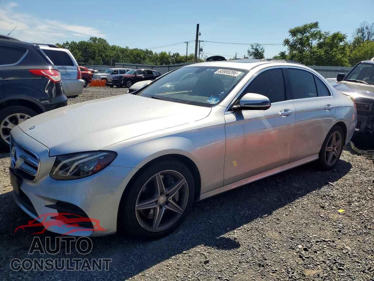 MERCEDES-BENZ E-CLASS 2017 - WDDZF4KB5HA040131