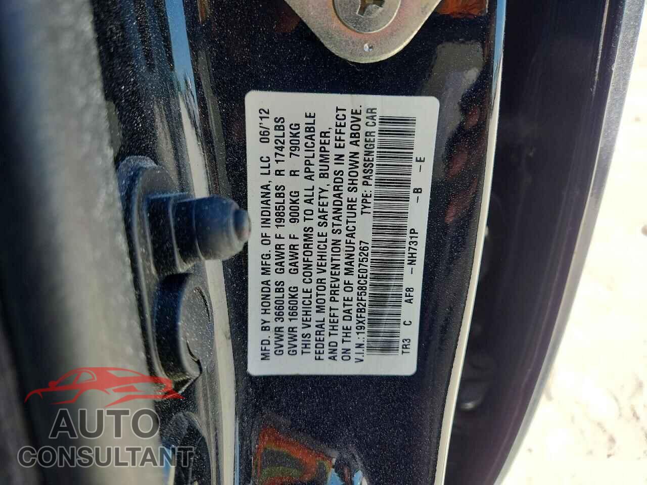 HONDA CIVIC 2012 - 19XFB2F58CE075267