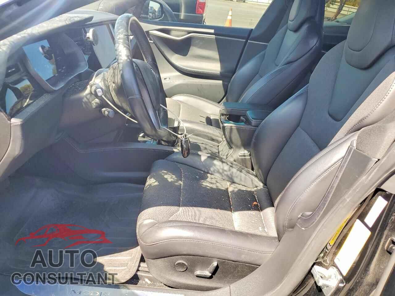 TESLA MODEL S 2018 - 5YJSA1E22JF266757