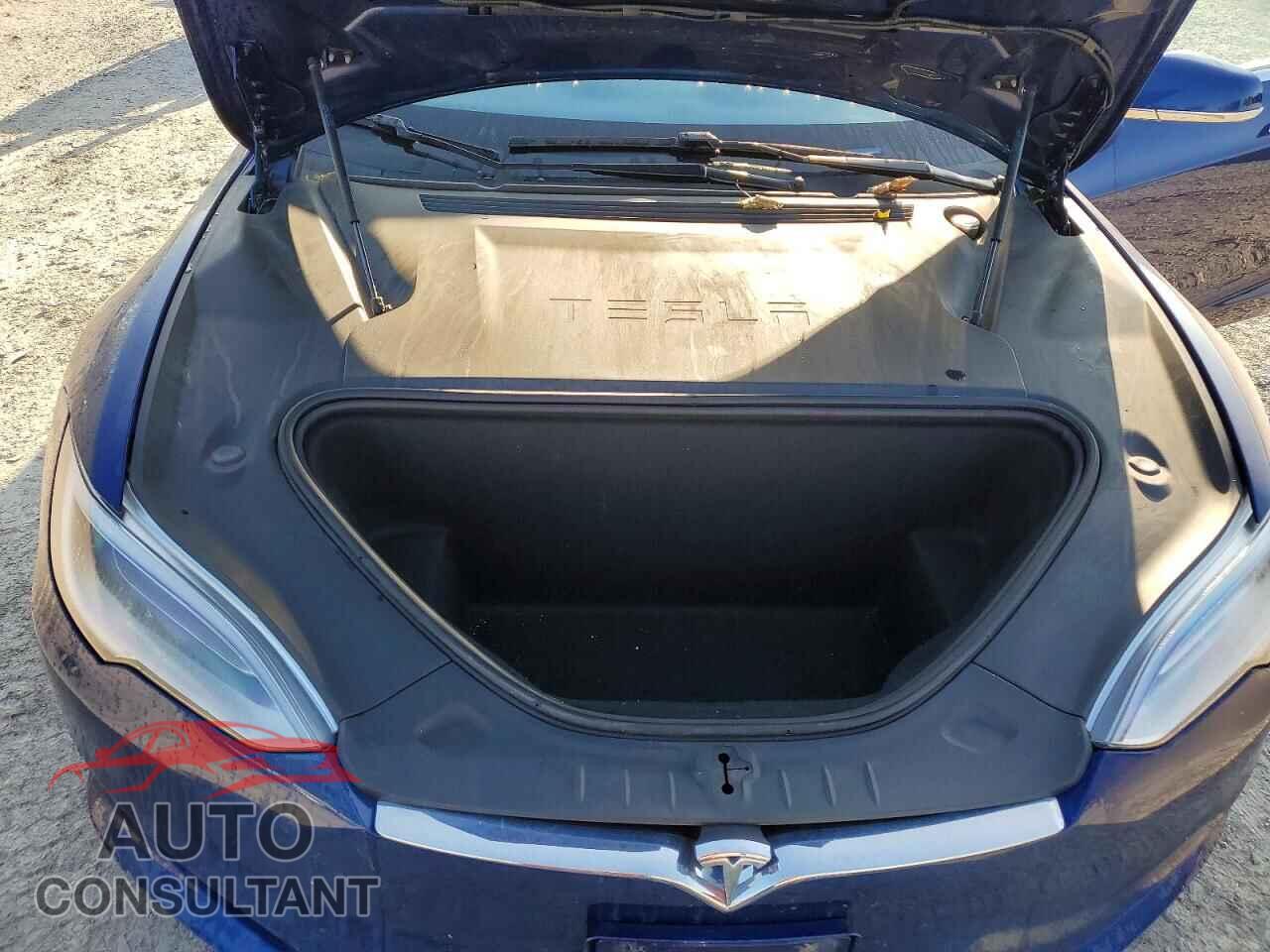 TESLA MODEL S 2020 - 5YJSA1E27LF390333