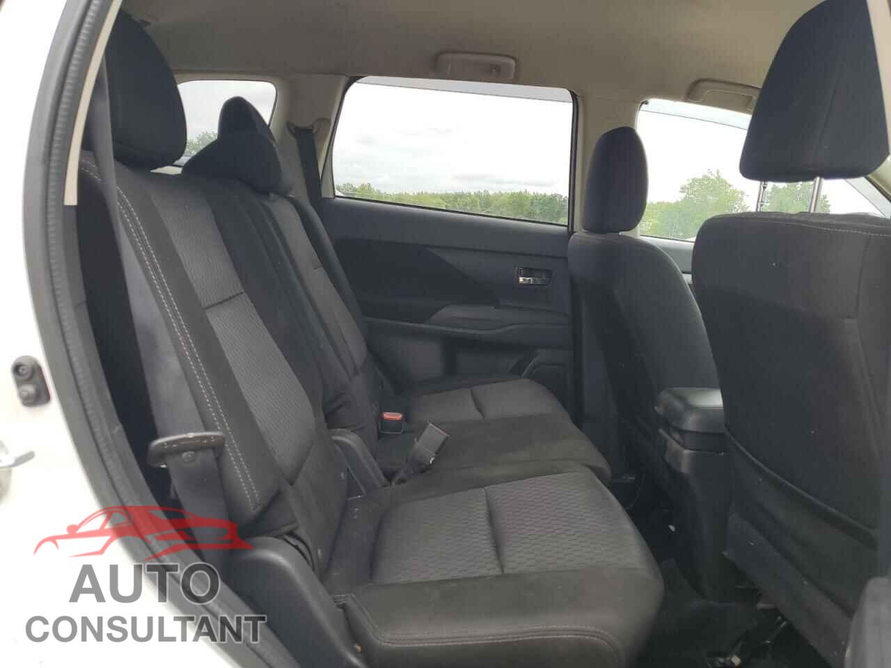MITSUBISHI OUTLANDER 2015 - JA4AD2A32FZ002361